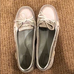 Size 8 Sperry’s